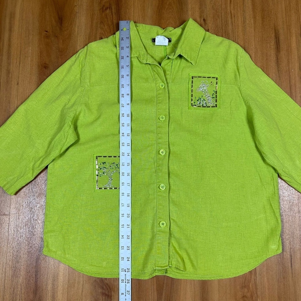 Gepetto Green Blouse with Decorative Patterns and Relaxed Fit 50% Rayon 50% Line - Picture 3 of 12